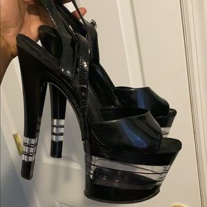 Shoe pleaser heels